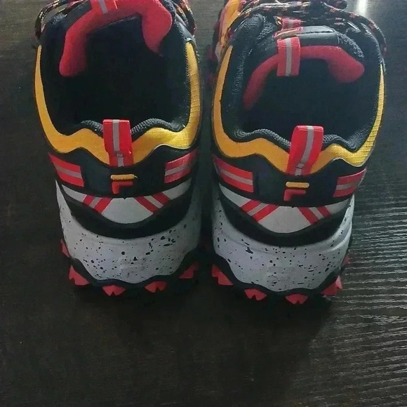 Fila sneakers..beautiful tropical colors...worn once..smoke free home - Picture 6 of 7